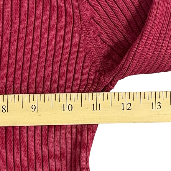 Venus Sweater Burgundy Fitted Stretch Flare Waist Women’s Size Small - Picture 7 of 10